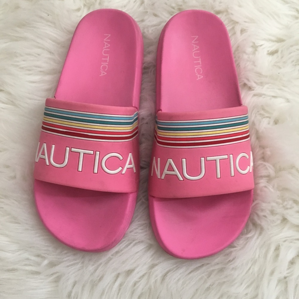 Kid’s Nautica flip flops